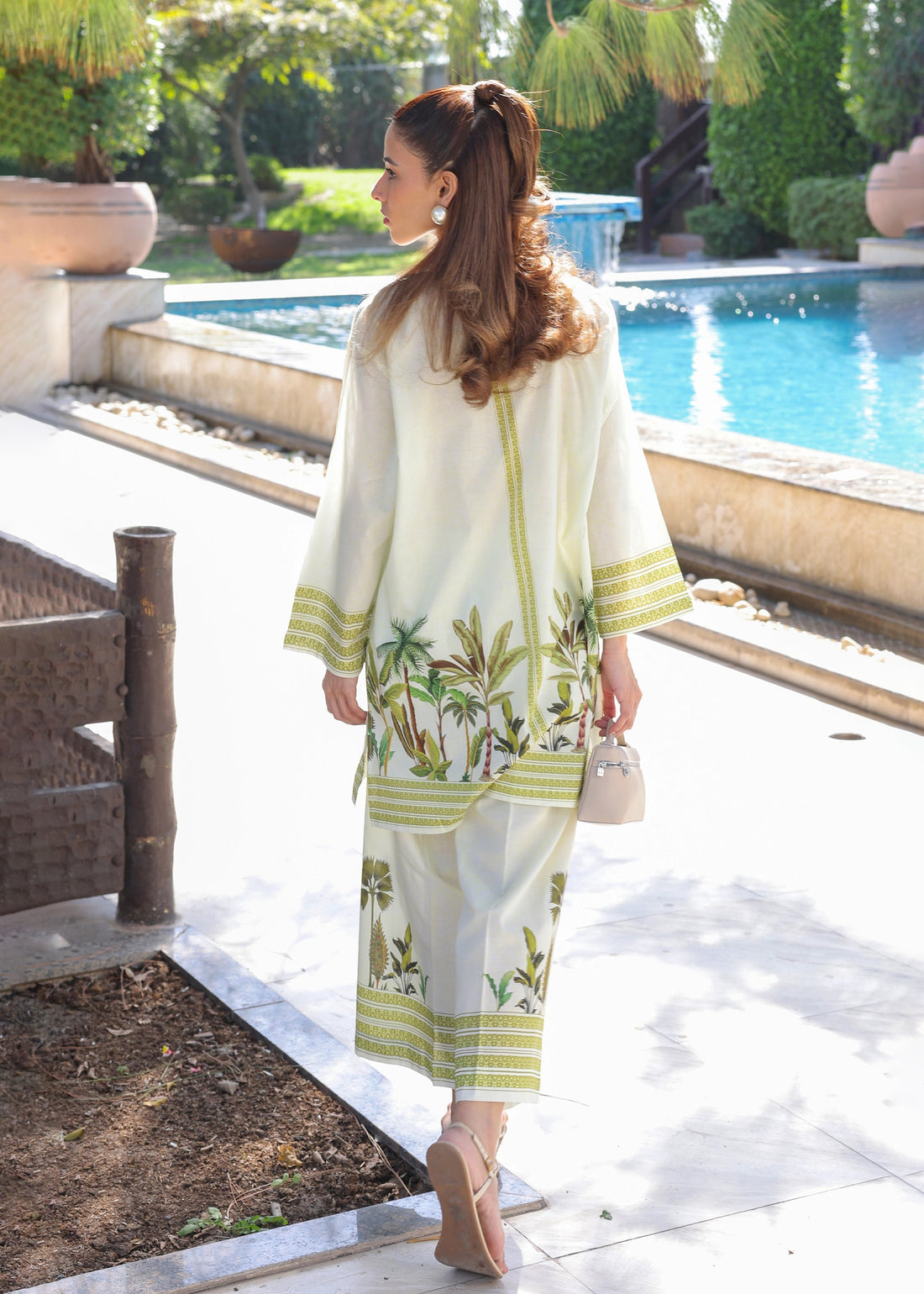 white co-ord set with green tropical botanical prints U10