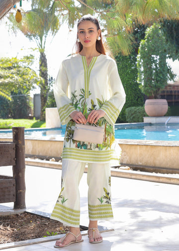 white co-ord set with green tropical botanical prints U10