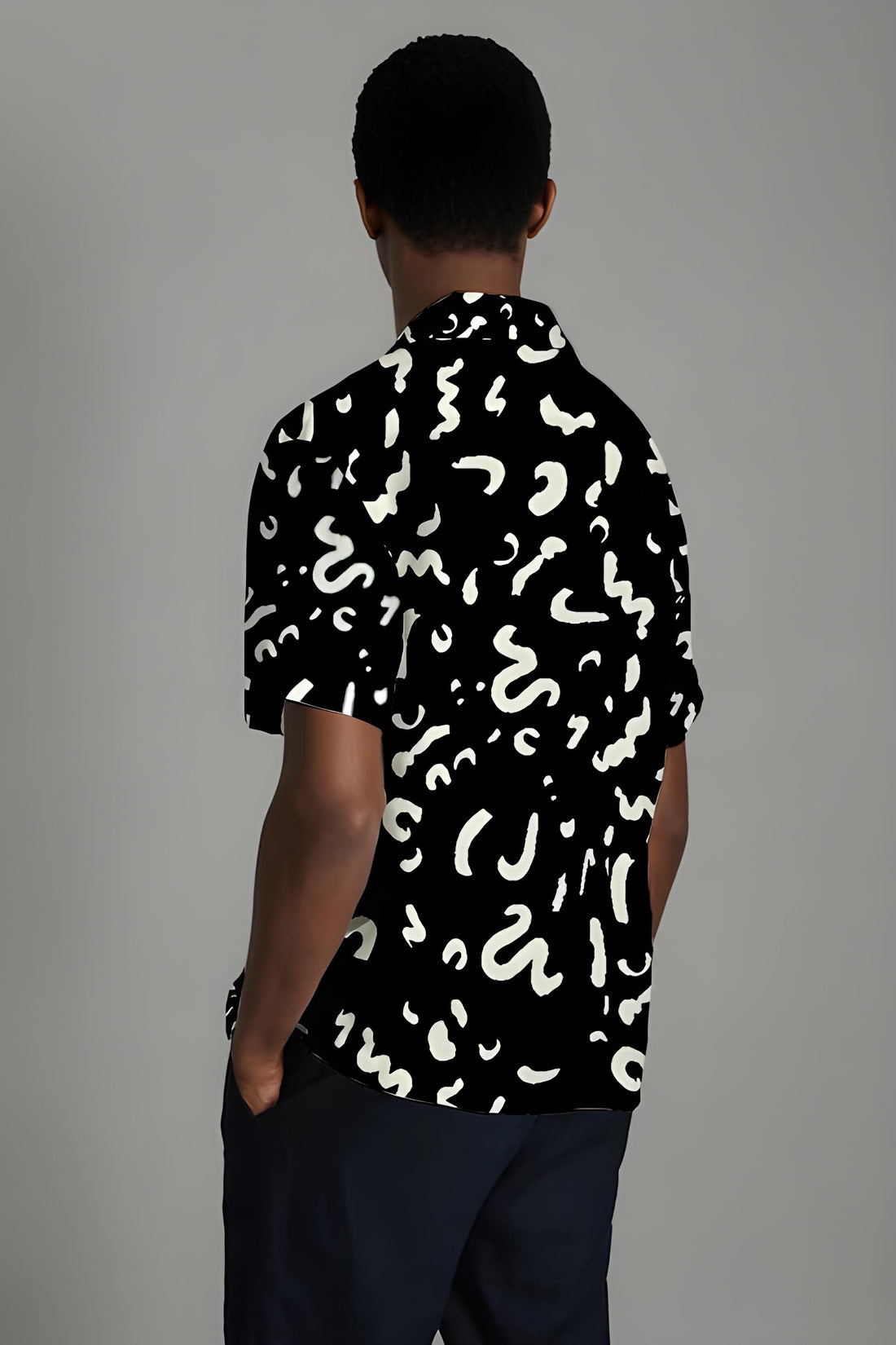 Black Abstract Graphic Shirt D7021