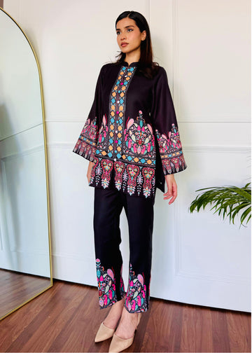 Black Contemporary Folk Print Co-ord Set with Contrast Detailing U46