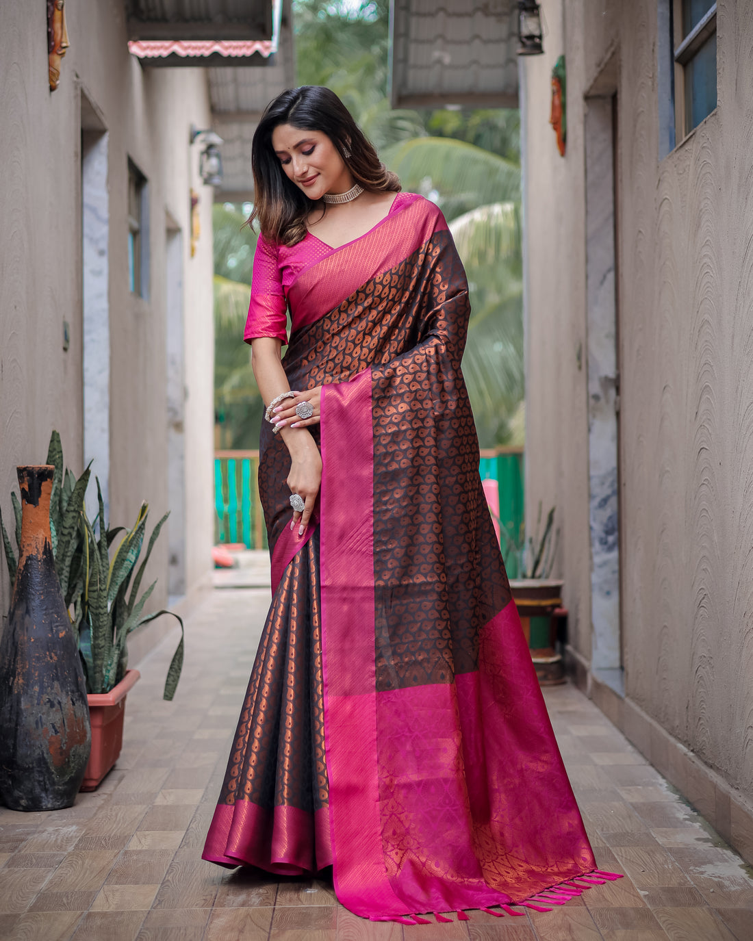 Copper Zari Kanjivaram Silk Saree D5047