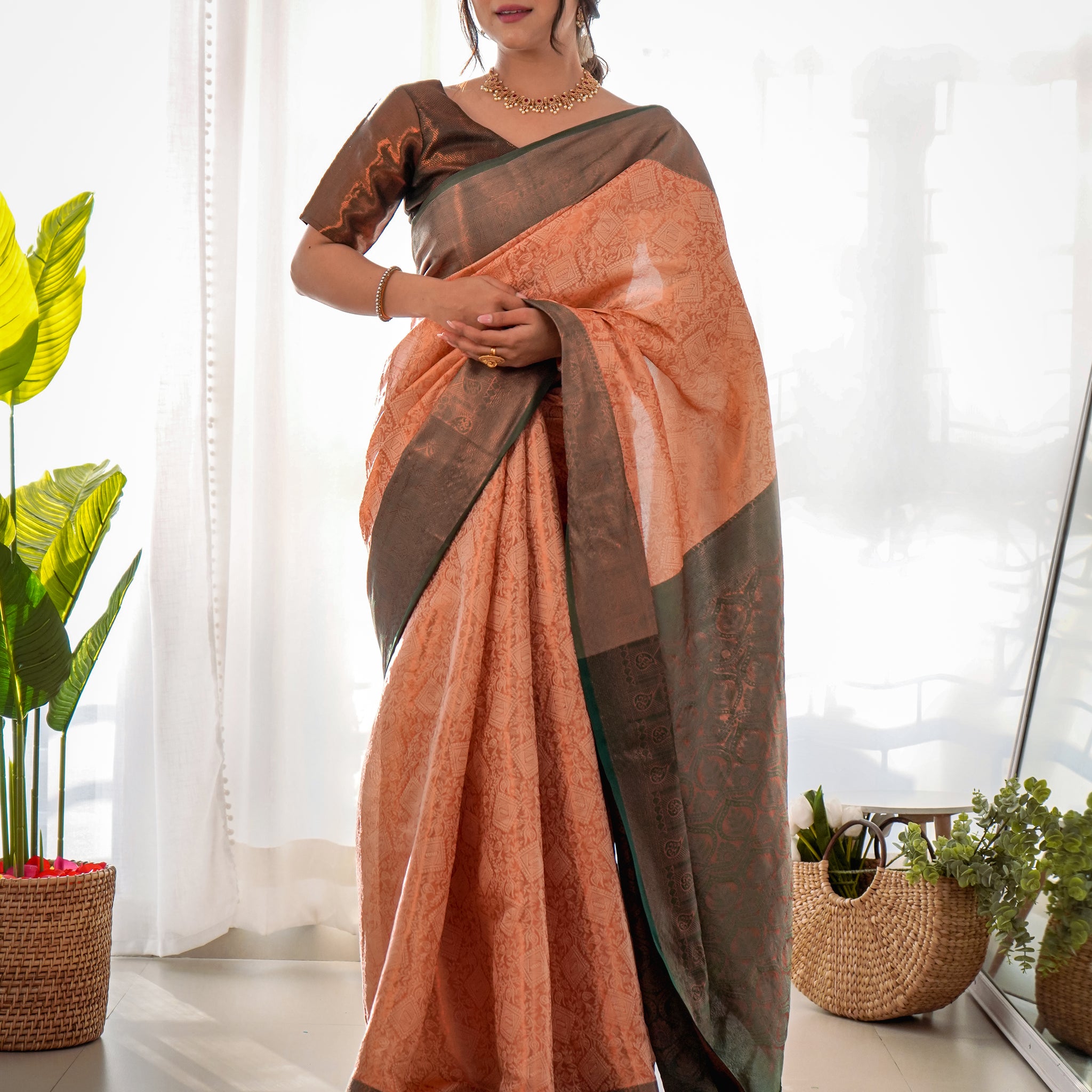 Elegant Woven Design Zari Pure Silk Kanjeevaram Saree D5036