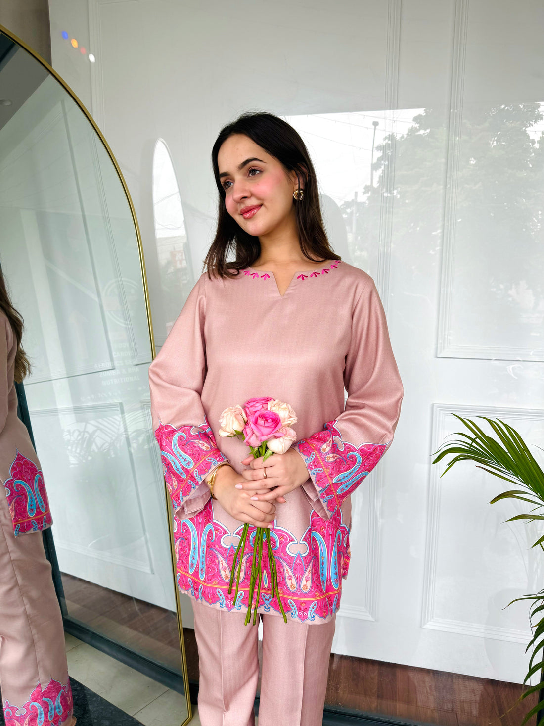 Elegant Blush Pink Paisley Print Co-ord Set for Women U30