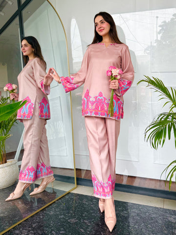 Elegant Blush Pink Paisley Print Co-ord Set for Women U30