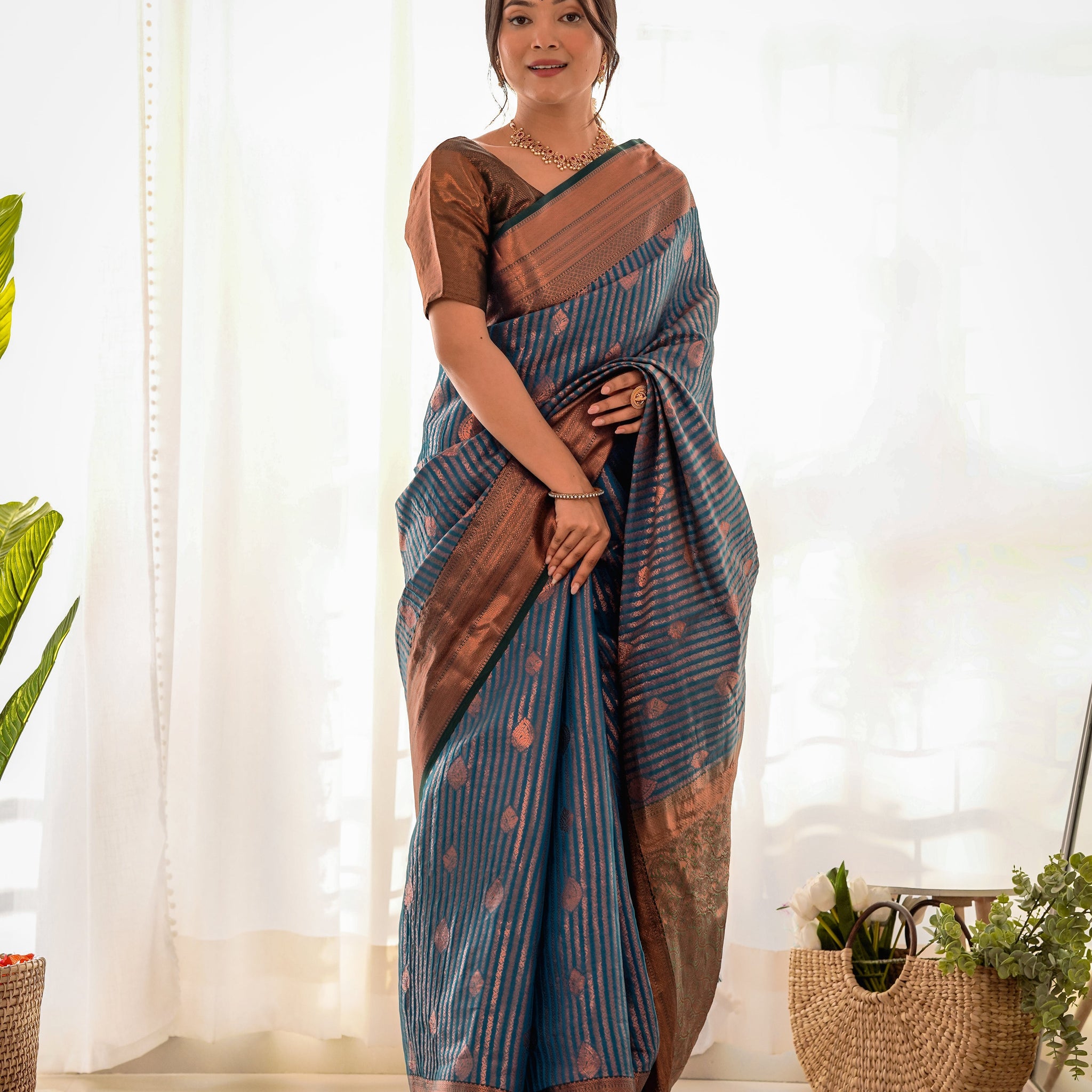 Woven Design Zari Pure Silk Kanjeevaram Saree D5035